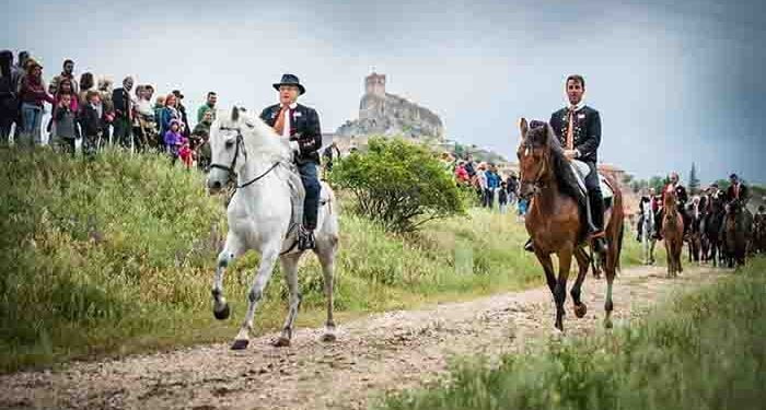 La Caballada de Atienza, historia e identidad serrana 1 La Caballada de Atienza, historia e identidad serrana