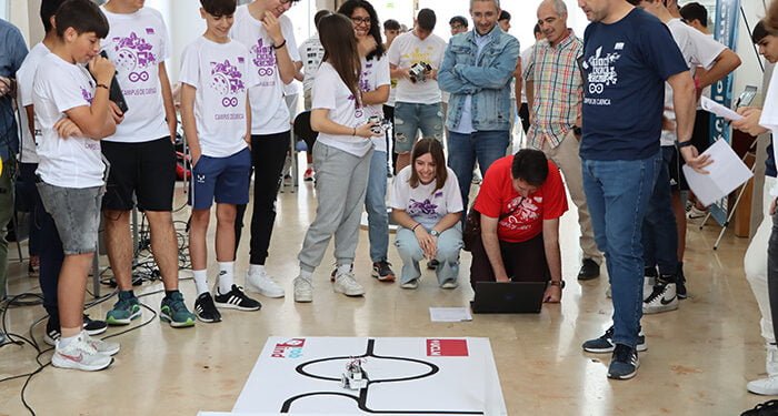 La competición de Robótica de la UCLM moviliza a casi medio millar de estudiantes de niveles preuniversitarios 1 La competición de Robótica de la UCLM moviliza a casi medio millar de estudiantes de niveles preuniversitarios