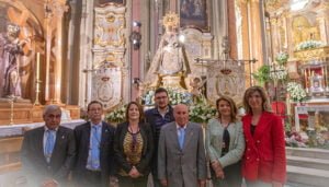 La Corporación municipal cumplimenta el voto hecho en 1736 en la misa en honor a la Virgen de la Luz celebrada este miércoles