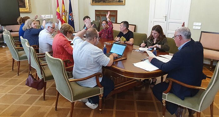 La Diputación de Guadalajara convoca ayudas para asociaciones de mujeres y de mayores, deportistas destacados y recuperación de botargas