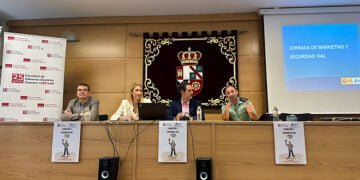 La Facultad de Ciencias Sociales de Cuenca acoge una jornada sobre ‘marketing’ y seguridad vial