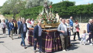 Los agricultores de Cabanillas festejan San Isidro, en su año más difícil