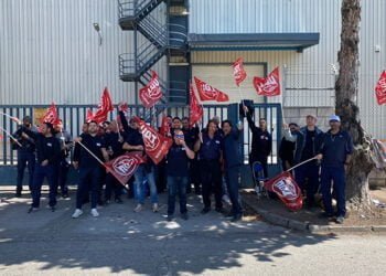 Los trabajadores de ADEA vuelven a exigir justicia salarial