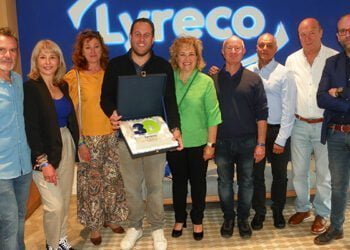 Lyreco Iberia celebra los 30 años de vida de su centro logístico de Alovera