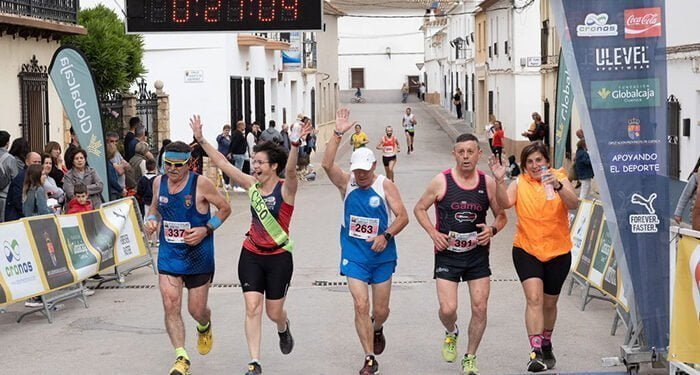 María José Engra y Sandra Sánchez junto a Antonio Hernández suben a lo más alto del podio en la CP ‘Villa de la Jara’ 1 María José Engra y Sandra Sánchez junto a Antonio Hernández suben a lo más alto del podio en la CP ‘Villa de la Jara’