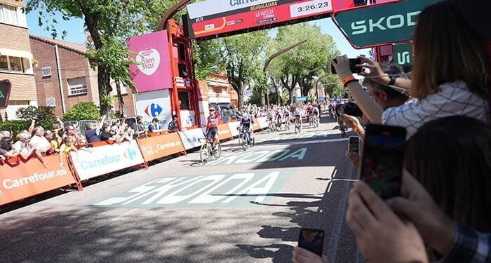 Más de 25.000 personas han seguido en directo las etapas de la Vuelta Ciclista a España femenina a su paso por Castilla-La Mancha