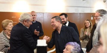 Page avala su compromiso con los autónomos con ayudas para la conciliación y garantiza la ampliación de los programas de reproducción asistida