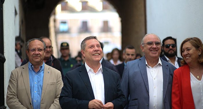 Page ratifica su “compromiso claro de congelación de la presión fiscal” dirigido “claramente a fines sociales”