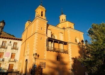 Oración Mariana en la parroquia de la Virgen de la Luz en preparación de la XVI Asamblea General Ordinaria del Sínodo de los Obispos