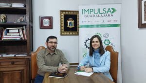 Pastrana se interesa por Impulsa Guadalajara en una reunión de trabajo mantenida con sus técnicos