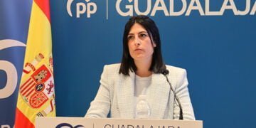 Patricio pide explicaciones a Rojo sobre la sentencia por la agresión sexual a un paciente en el Hospital de Guadalajara