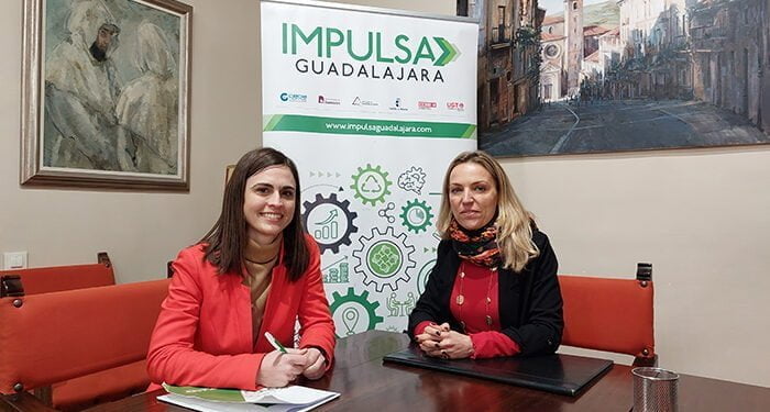 Sigüenza subraya la baja fiscalidad para nuevos emprendedores en una reunión mantenida con los técnicos de Impulsa Guadalajara