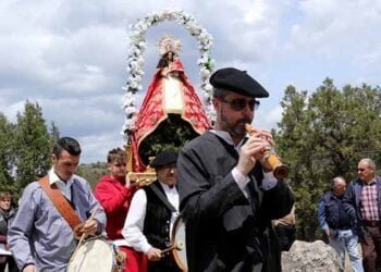 Tamajón honra a Virgen de los Enebrales