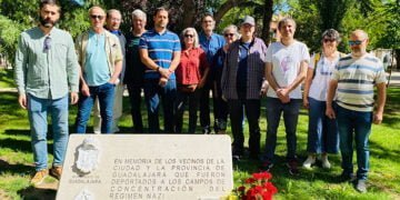 Unidas por Guadalajara rinde homenaje a las víctimas de Mauthausen y del nazismo de Guadalajara