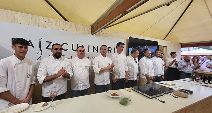 Adrián Romanillos, del restaurante Zúbar, participó en Tast a la rambla en Barcelona