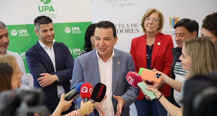 Agricultores y ganaderos ya han presentado más de 9.000 solicitudes de ayuda por sequía en Castilla-La Mancha 1 Agricultores y ganaderos ya han presentado más de 9.000 solicitudes de ayuda por sequía en Castilla-La Mancha