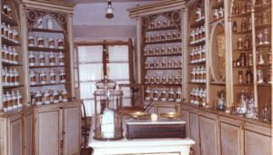 Alcocer busca farmacéutico