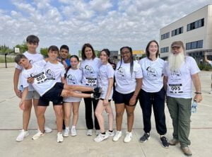 Alumnos del IESO Luisa Sigea de Tarancón organizan una milla para la solidaridad