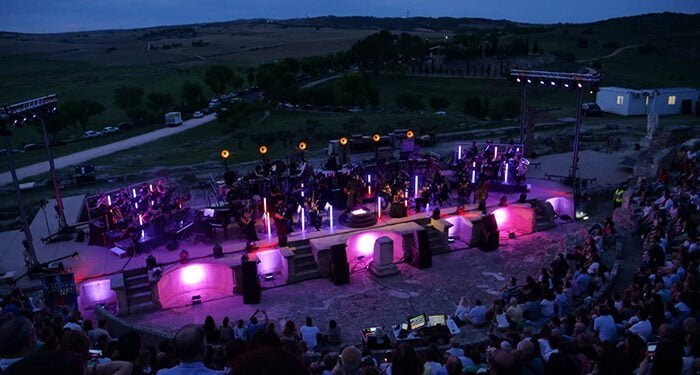 Café Quijano, Clavileño Teatro y la Film Symphony Orchestra congregan a 1.600 personas dentro de Actuamos en Patrimonio