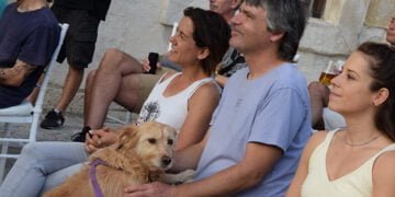 Candestino encandila a perretes y humanos por igual en Estival Cuenca