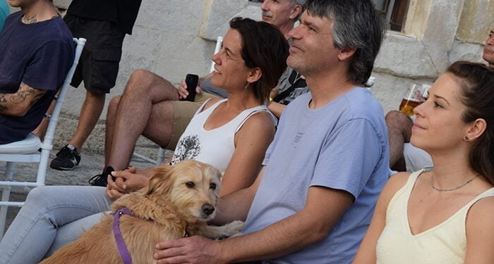 Candestino encandila a perretes y humanos por igual en Estival Cuenca