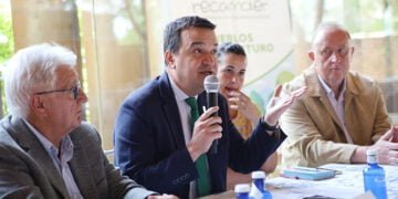 Castilla-La Mancha reivindica agua para beber y para un “verdadero desarrollo rural” de la región ante los “líderes del LEADER”