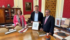 Dolz recibe al presidente del Consejo General del Poder Judicial en el Ayuntamiento