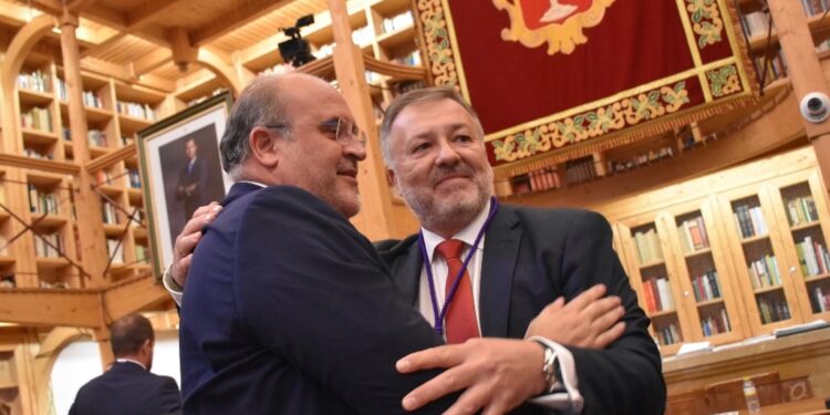 El Gobierno regional apuesta por mantener la colaboración institucional con las entidades locales para “seguir avanzando”