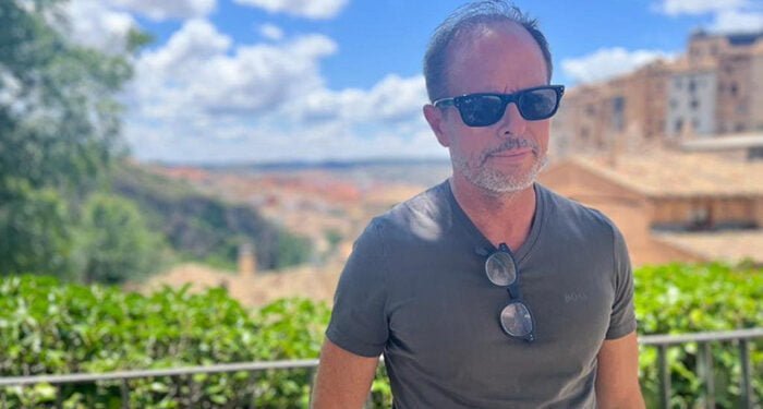 El afamado escritor francés Bernard Minier ambientará parte de su siguiente obra en Cuenca 1 El afamado escritor francés Bernard Minier ambientará parte de su siguiente obra en Cuenca