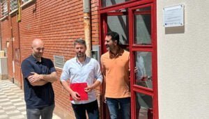 El Gobierno regional remarca la importancia de conseguir la accesibilidad universal facilitando el acceso a sus viviendas a las personas con movilidad reducida