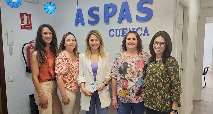 El Gobierno regional y ASPAS trabajan para mejorar la atención a las personas con discapacidad auditiva y sus familias 1 El Gobierno regional y ASPAS trabajan para mejorar la atención a las personas con discapacidad auditiva y sus familias