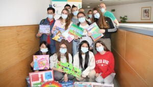 El Hospital de Cuenca habilita una sala de espera infantil en las consultas de Alergia gracias a los alumnos del IES “Fernando Zóbel”