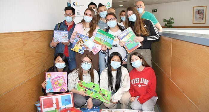 El Hospital de Cuenca habilita una sala de espera infantil en las consultas de Alergia gracias a los alumnos del IES “Fernando Zóbel”