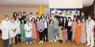 El Hospital de Guadalajara celebra el final del periodo universitario de 33 alumnos de Medicina de la UAH que se han formado en el área de salud
