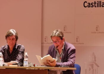 El lujo de disfrutar de Luis García Montero y Benjamín Prado en Guadalajara