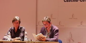 El lujo de disfrutar de Luis García Montero y Benjamín Prado en Guadalajara