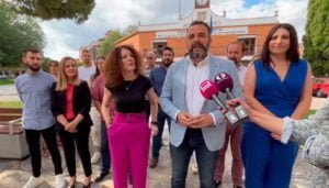 El PSOE e Izquierda Unida rubrican un pacto para “conformar un Gobierno progresista de coalición