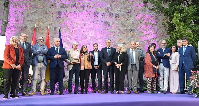 Fran Sevilla recibe el XI premio internacional de periodismo “Cátedra Manu Leguineche”