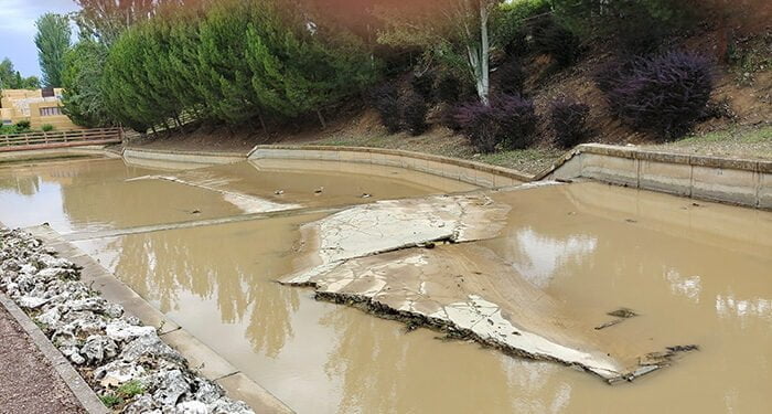 La tormenta del domingo destroza el río del barranco del Alamín