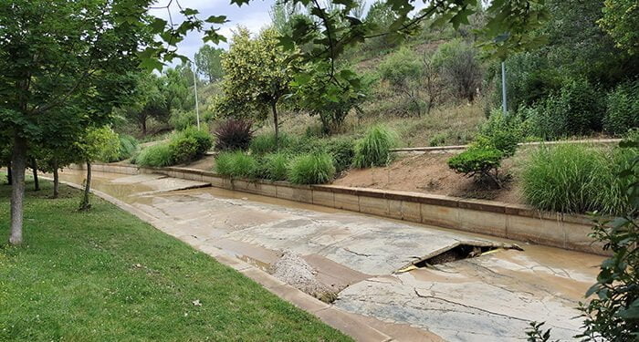La tormenta del domingo destroza el río del barranco del Alamín
