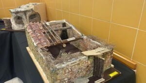 La asociación de vecinos de Valdemeca organiza en Tragacete una exposición sobre la arquitectura rural de la serranía conquense