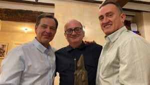 La Asociación Procesionista Tertulia La Vara de Cartagena reconoce a la Junta de Cofradías en sus Premios Capirotico