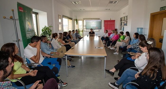 La escuela rural como herramienta frente al Reto Demográfico 1 La escuela rural como herramienta frente al Reto Demográfico