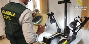 La Guardia Civil de Cuenca investiga a dos personas por el intento de venta de piezas de marfil de elefante