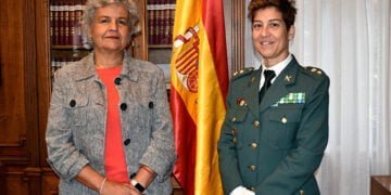 La subdelegada del Gobierno en Cuenca recibe a la nueva jefa de la Comandancia de la Guardia Civil de Cuenca