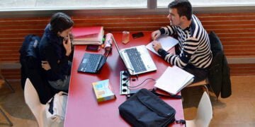 La UCLM convoca 28 becas de excelencia para estudiantes de másteres oficiales en el curso 2023/2024