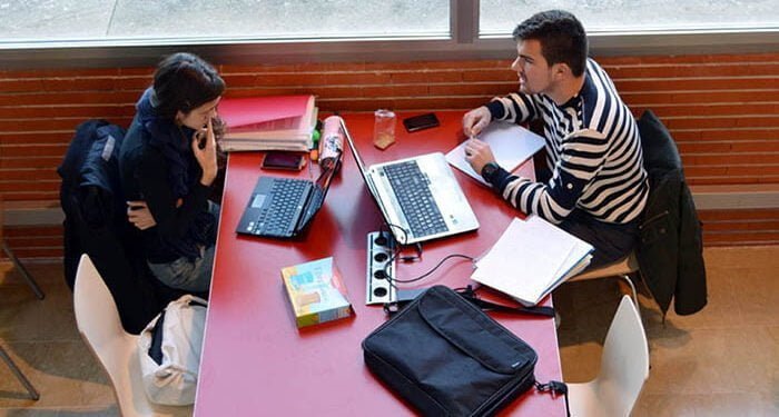 La UCLM convoca 28 becas de excelencia para estudiantes de másteres oficiales en el curso 2023-2024