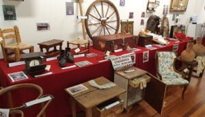 Los alumnos de Artesanía de la Escuela de Folklore de Guadalajara exponen sus obras de fin de curso en el Centro San José