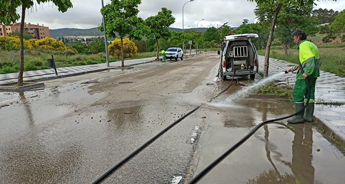 Activado el METEOCAM en fase de alerta en toda Castilla-La Mancha por acumulación de lluvia y fuertes rachas de viento 1 Los bomberos del Parque Municipal de Cuenca tuvieron un total de 10 salidas por las fuertes lluvias del jueves por la noche
