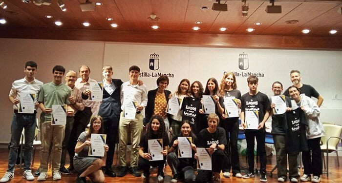 Los institutos Aguas Vivas y Buero Vallejo de la capital, ganadores de la V Liga de Debate entre estudiantes